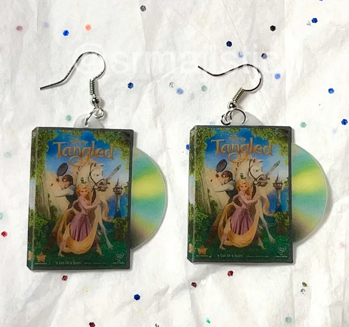 Sam Makes Things Earrings Tangled 2010 DVD 2D detailed Handmade Earrings