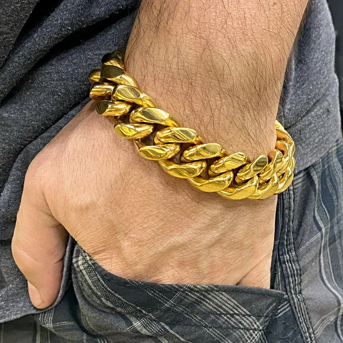 Bling Cartel Mens 24K Gold Plated Over 316L Stainless Steel Cuban Bracelet 85 20MM Bracelets Bling Cartel Mens 24K Gold Plated Over 316L Stainless Steel Cuban Bracelet 85 20MM Bracelets