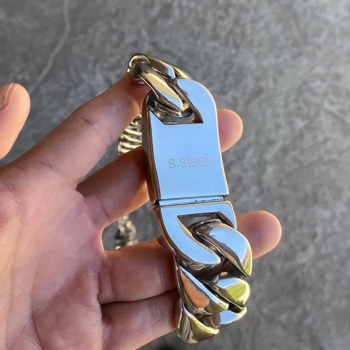 Vivi Mens Huge Chain Silver Cuban 316L Stainless Steel 30MM 46 Necklace Necklaces Vivi Mens Huge Chain Silver Cuban 316L Stainless Steel 30MM 46 Necklace Necklaces