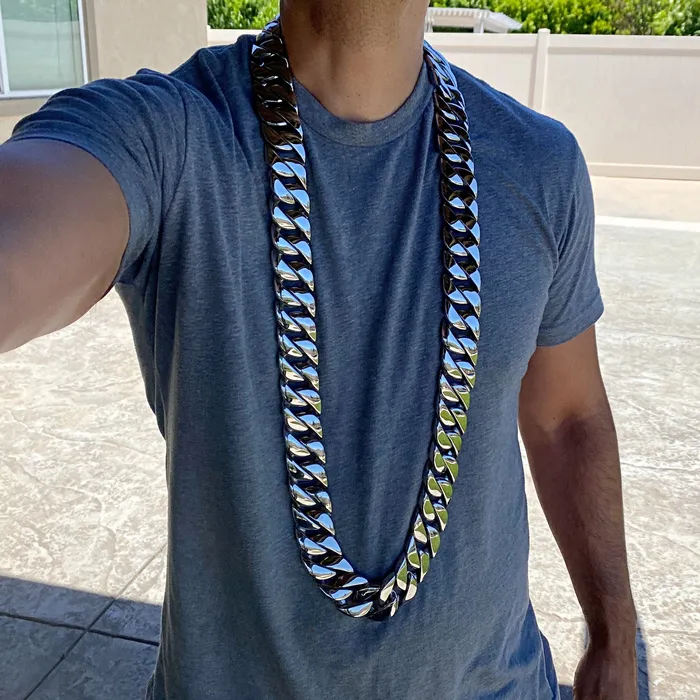 Vivi Mens Huge Chain Silver Cuban 316L Stainless Steel 30MM 46 Necklace Necklaces Vivi Mens Huge Chain Silver Cuban 316L Stainless Steel 30MM 46 Necklace Necklaces
