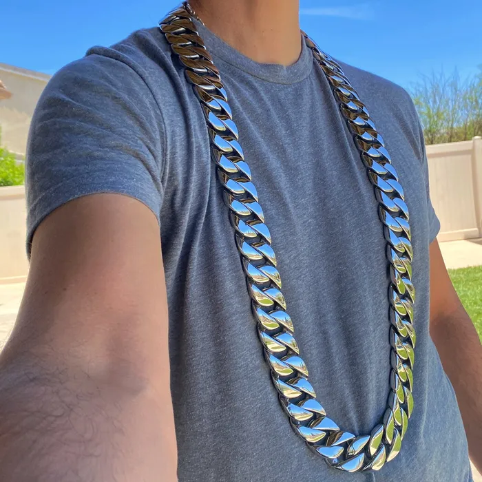 Vivi Mens Huge Chain Silver Cuban 316L Stainless Steel 30MM 46 Necklace Necklaces Vivi Mens Huge Chain Silver Cuban 316L Stainless Steel 30MM 46 Necklace Necklaces