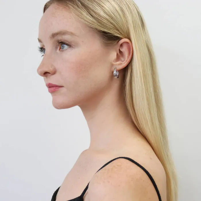 BERRICLE Earrings Flower Medium Hoop Earrings in Sterling Silver 073