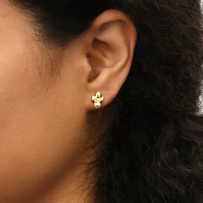 BERRICLE Earrings Leaf Imitation Pearl Stud Earrings in Sterling Silver