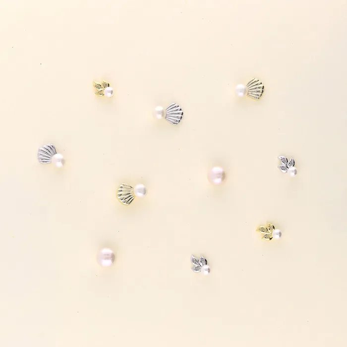 BERRICLE Earrings Leaf Imitation Pearl Stud Earrings in Sterling Silver