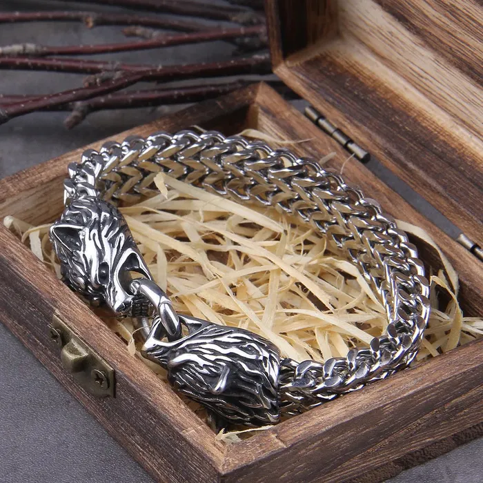 Fenrirs Bite Stainless Steel Wolf Head Chain Pendant Viking Trinkets Necklaces