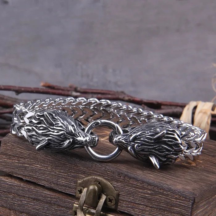 Fenrirs Bite Stainless Steel Wolf Head Chain Pendant Viking Trinkets Necklaces