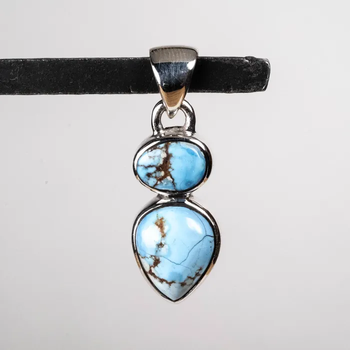 Necklaces InnerVision Crystals Golden Hill Turquoise Pendant 315 g 29x10mm 925 Silver Necklaces InnerVision Crystals Golden Hill Turquoise Pendant 315 g 29x10mm 925 Silver